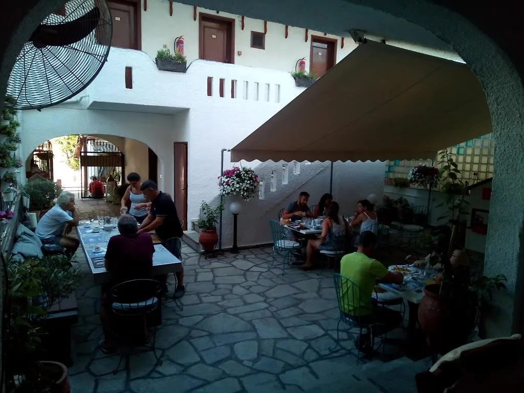 Hotel Sweet Home Neos Marmaras 2*,  Greece