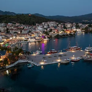 Aparthotel G Mare Boutique, Neos Marmaras