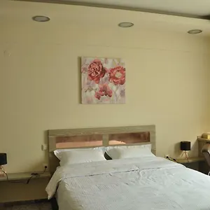 agias-sofias-street-luxurious-studio.hotels-of-thessaloniki.com/