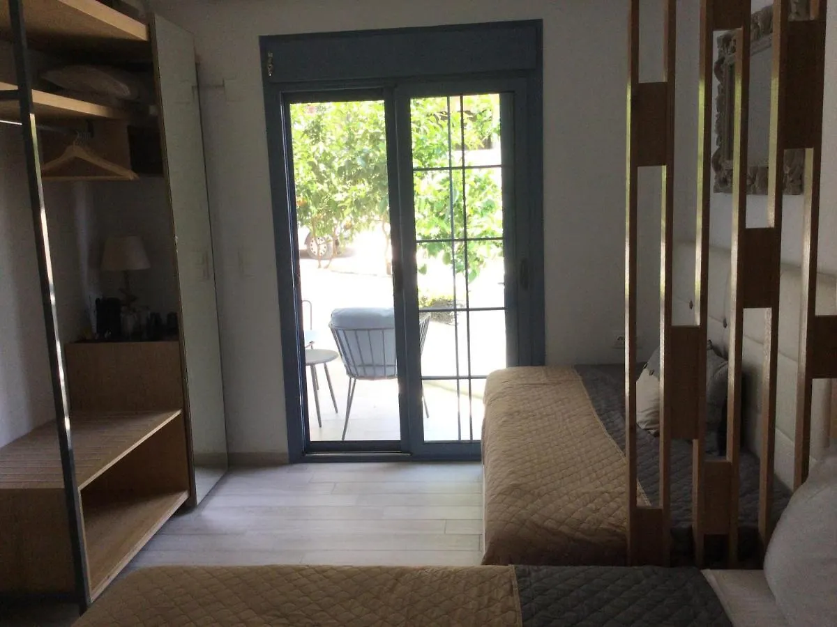 Hotel Sweet Home Neos Marmaras 2*,  Greece